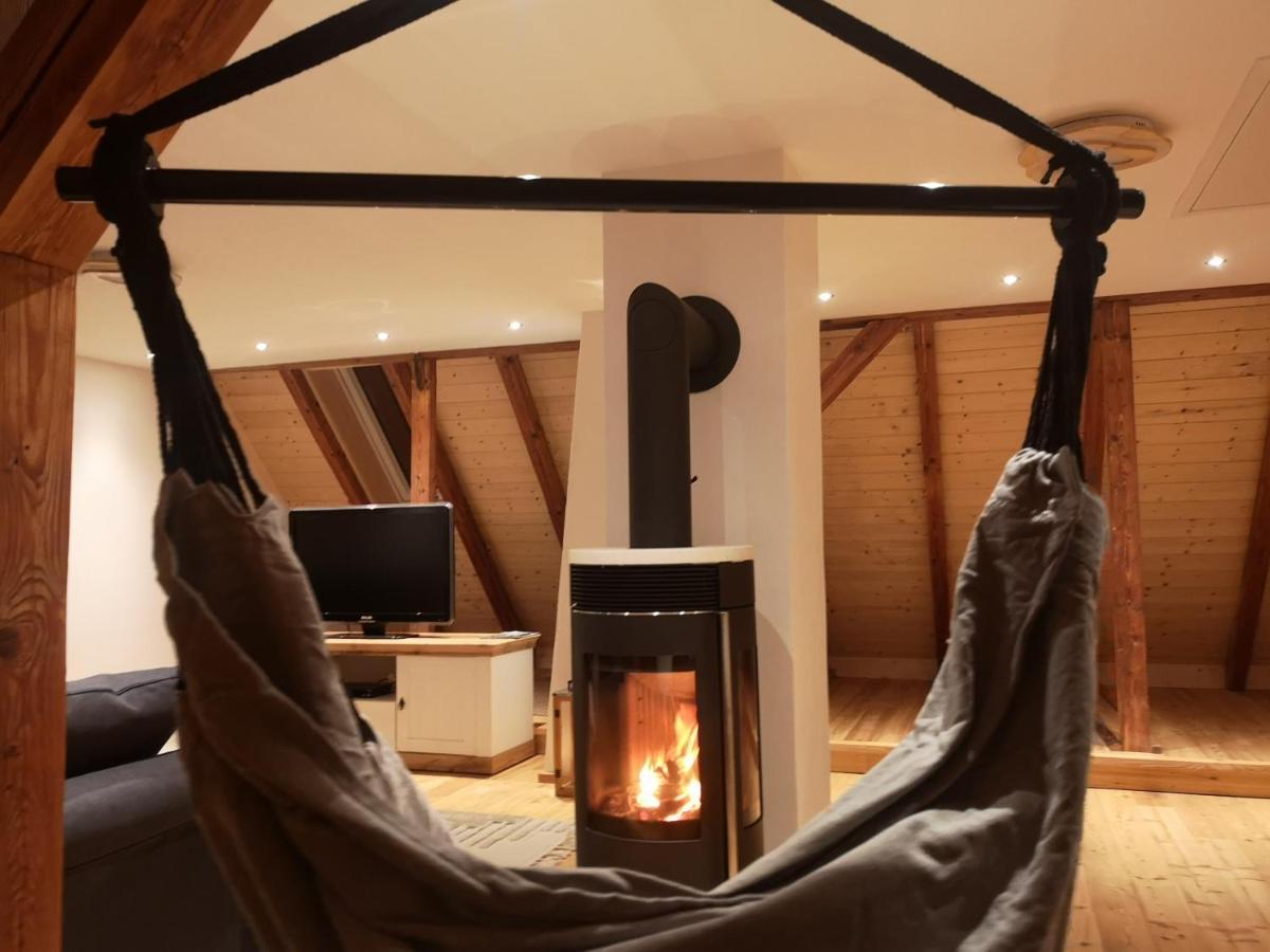 Ruhig Gelegene, Top Moderne Ferienwohnung - Hot Tub Und Sauna Gegen Aufpreis Neuhaus an Der Eger Exteriör bild
