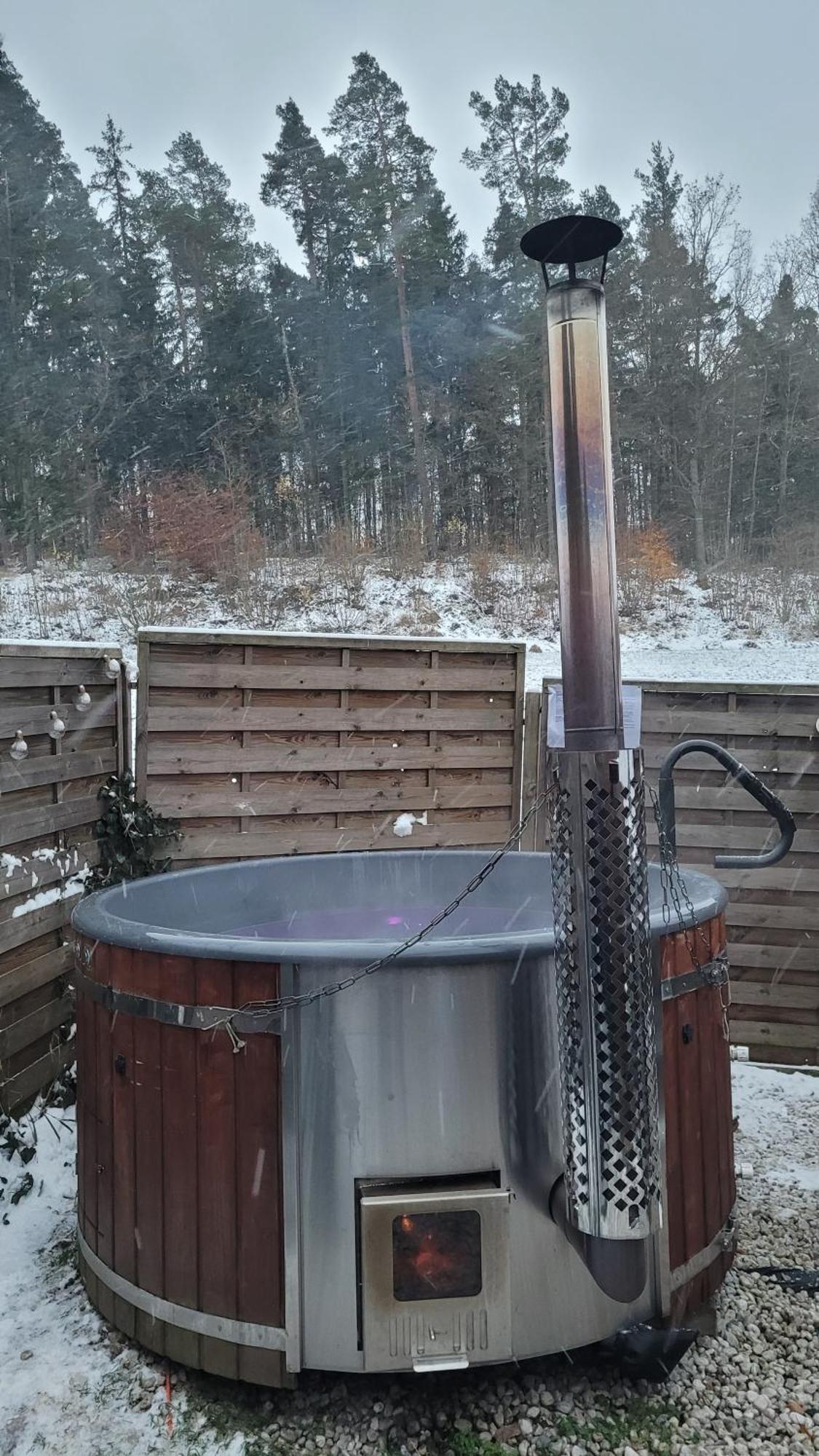 Ruhig Gelegene, Top Moderne Ferienwohnung - Hot Tub Und Sauna Gegen Aufpreis Neuhaus an Der Eger Exteriör bild